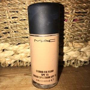 MAC Studio Fix Fluid NW30