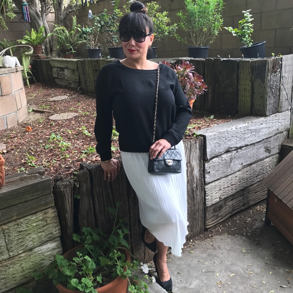 White Mini-Pleated Flowy Midi Skirt - Picture 7 of 7