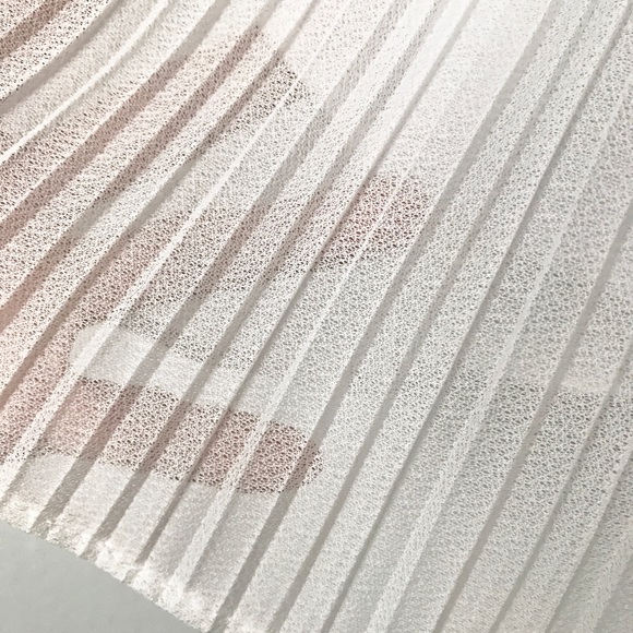 White Mini-Pleated Flowy Midi Skirt - Picture 4 of 7