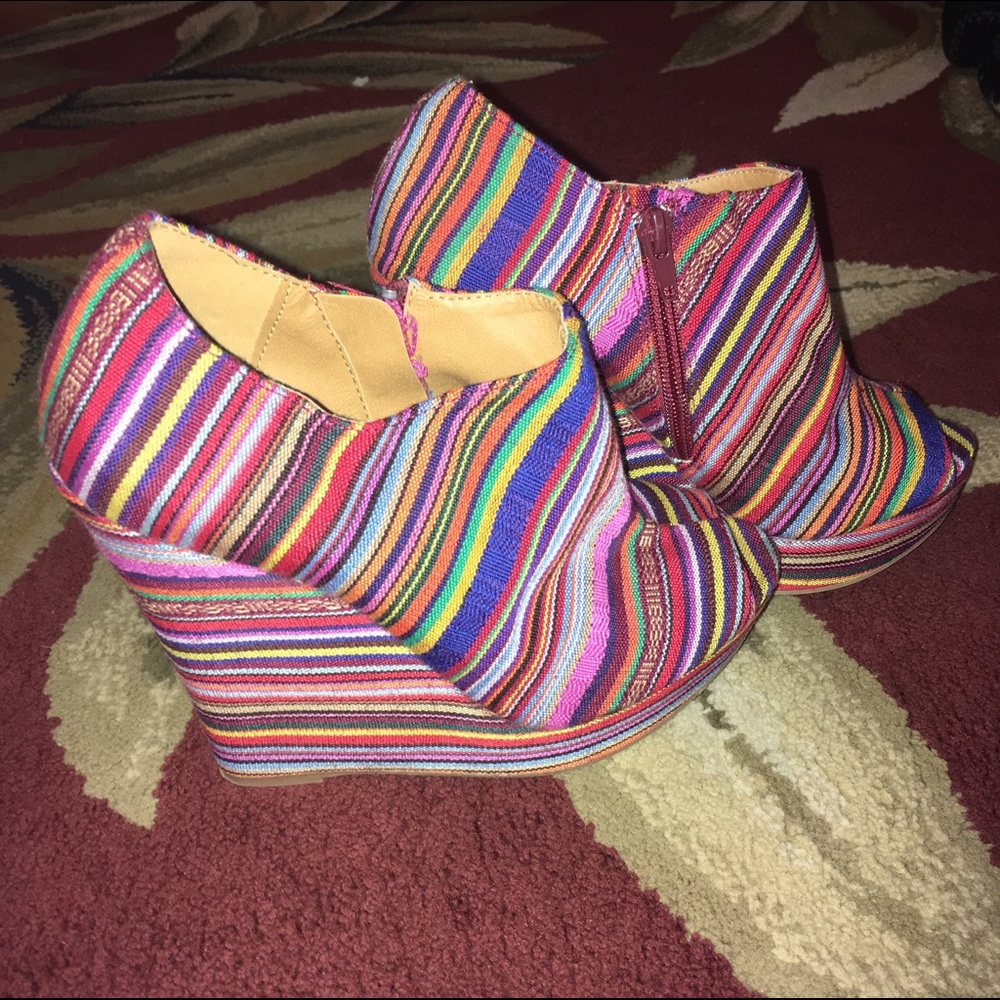 Multicolored Wedges