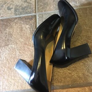 Ellen Tracy high heel shoes size 8 black