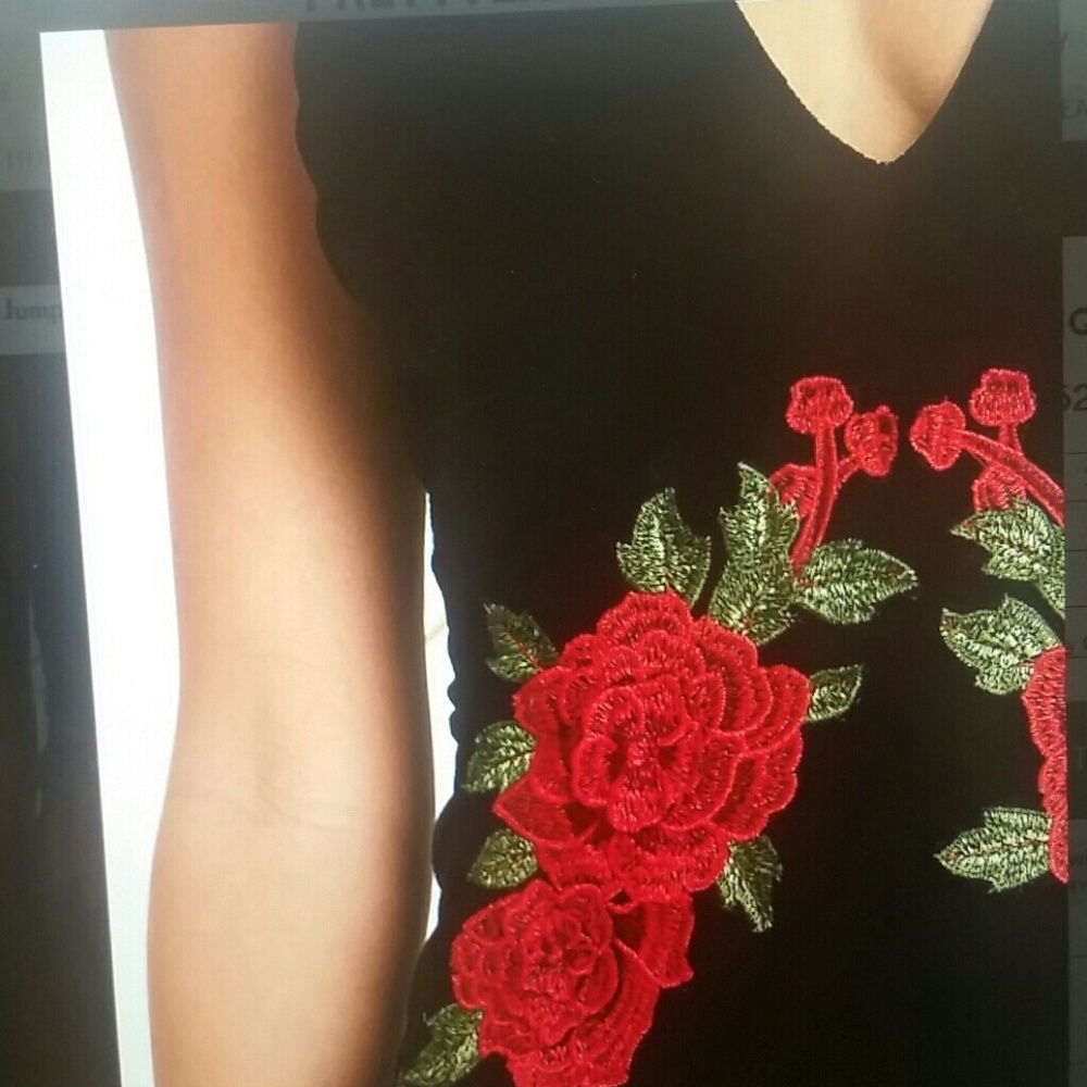 Black applique flower jumpsuit. - Picture 2 of 4