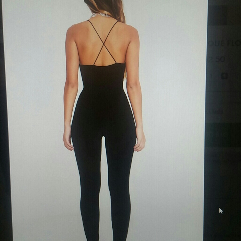 Black applique flower jumpsuit. - Picture 3 of 4