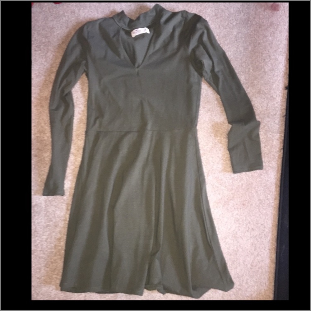 Hollister green dress