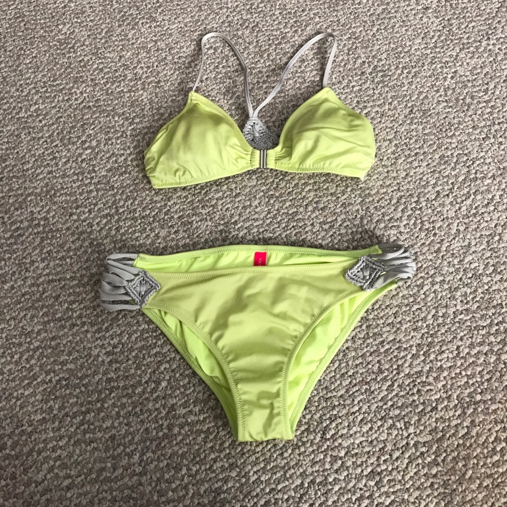 Green triangle bathing suit