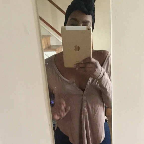 🆕Brown Scoop Neck Henley Long Sleeve Rounded Hem Oversized Slouchy Fit Pocket T - Picture 8 of 9