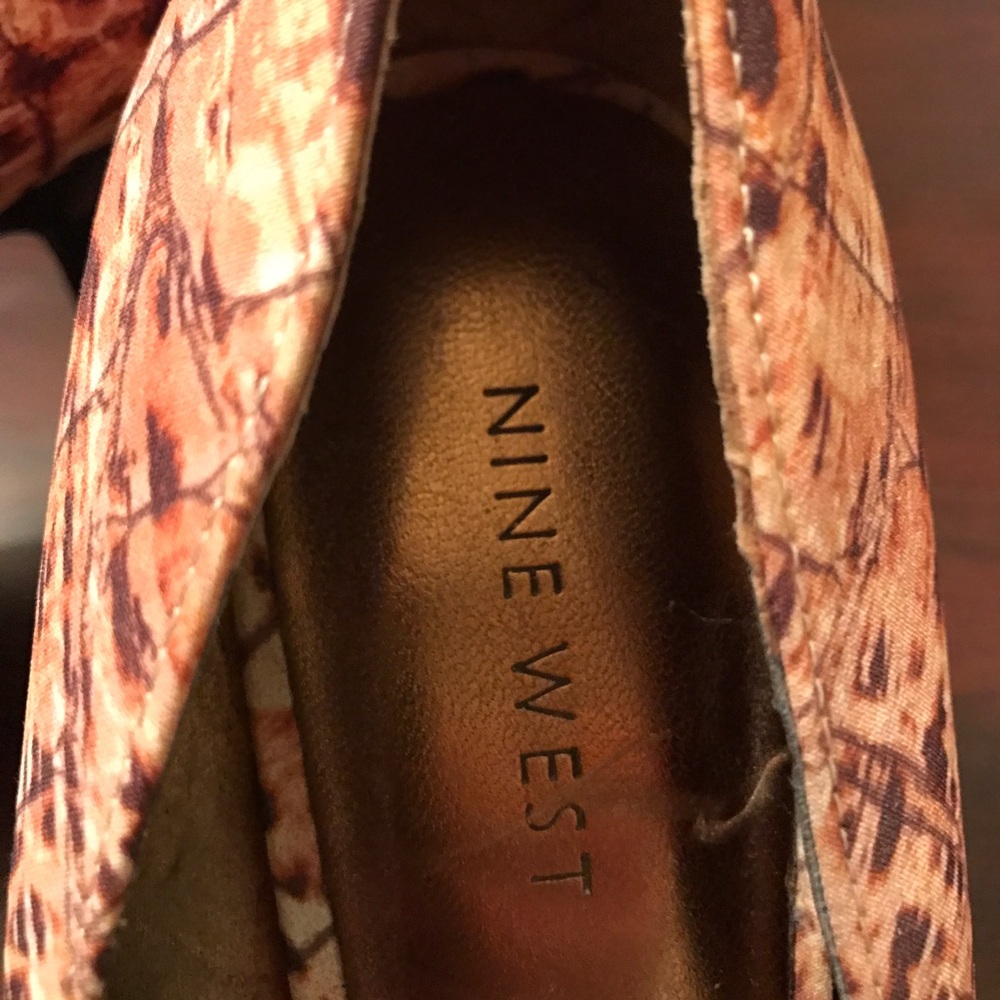 Heels - Picture 2 of 3