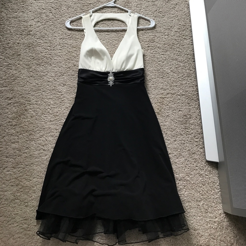 Size 3 black and white dress