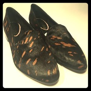 Black/Brown random pattern loafers