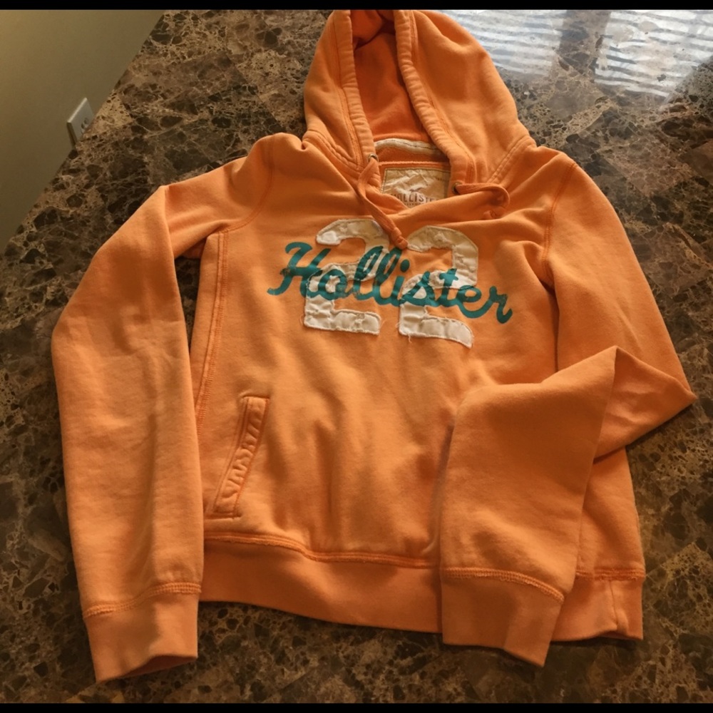 Hollister sweatshirt