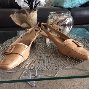 Brand new! Easy Spirit leather sling back sandals