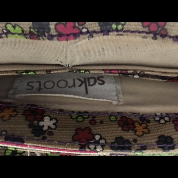 Sakroots Crossbody - Picture 4 of 4