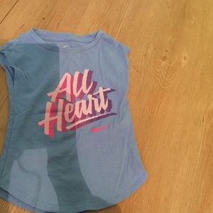 Purple Nike shirt sleeve tee!