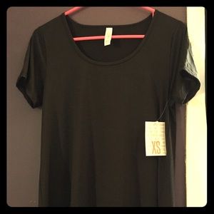 Lularoe BNWT Solid Black Classic T