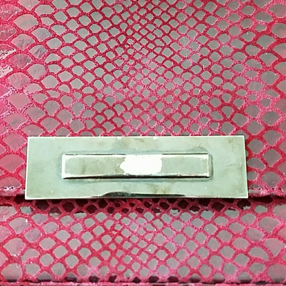 Stuart Weitzman Crimson Snake Print Purse - Picture 2 of 6