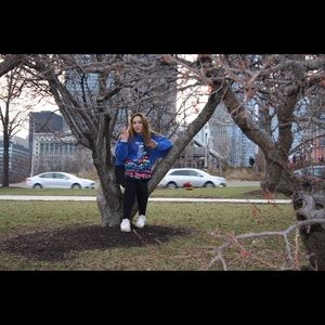 Meet your Posher, Joyce