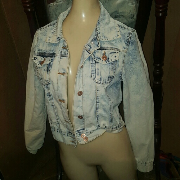 Jean jacket!! - Picture 2 of 5