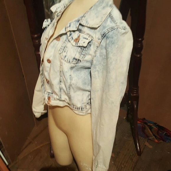 Jean jacket!! - Picture 3 of 5