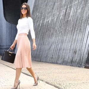 Zara off white necklace collar Blouse