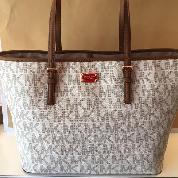 Michael Kors Handbags - 🆕MICHAEL KORS NEW LARGE SHOULDER TOTE 💯AUTHENTIC