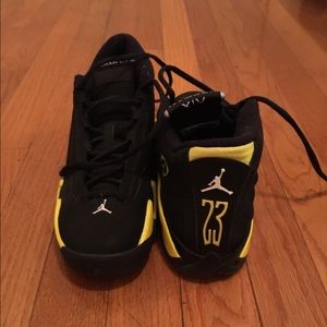 Air Jordan 14 Retro Thunder