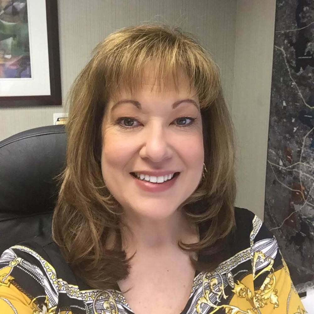 Meet your Posher, Liz