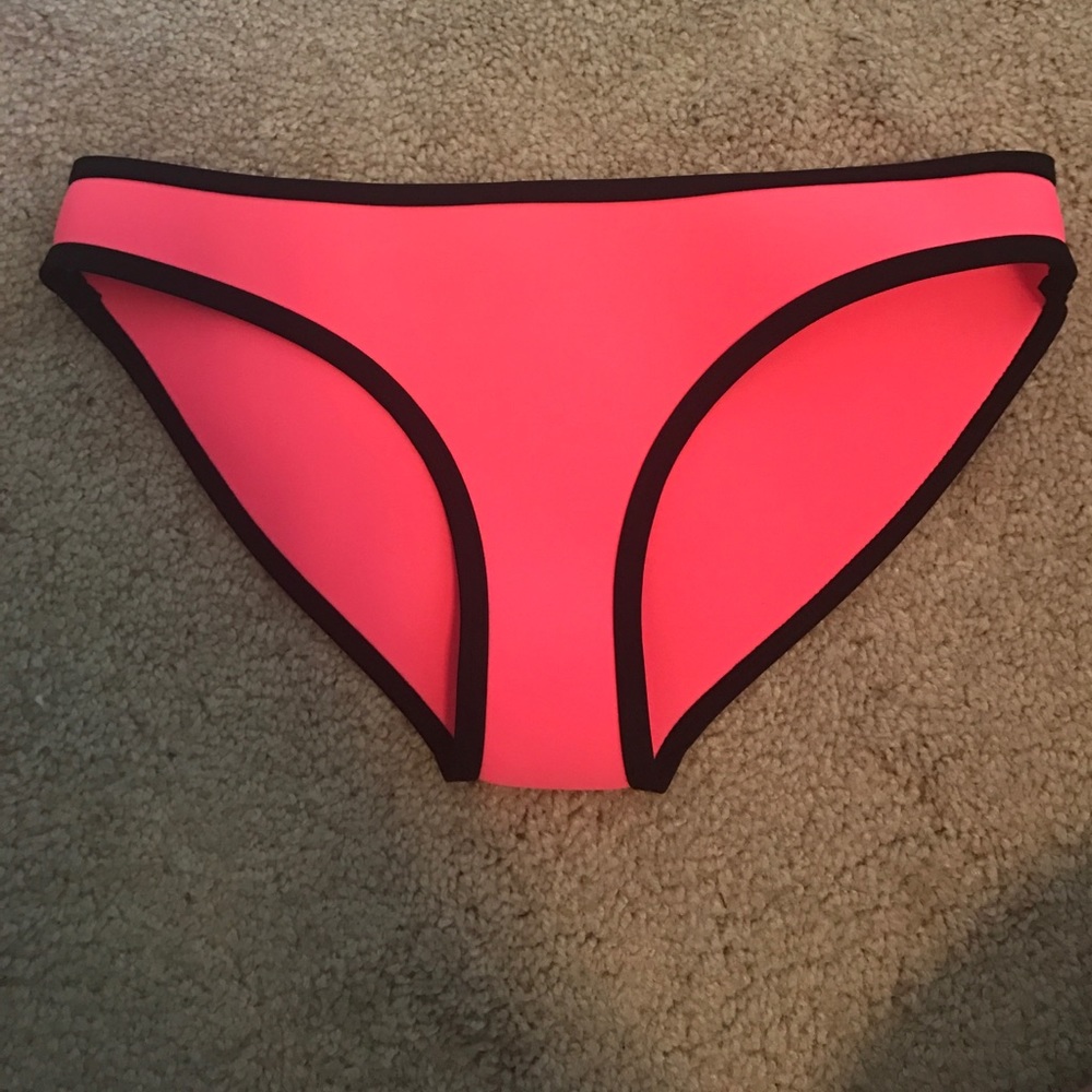 TRIANGL swim bottoms