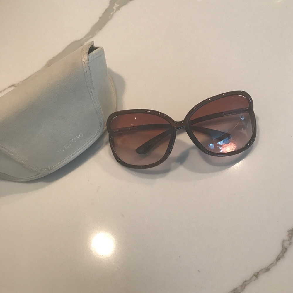 Tom Ford super trendy sunglasses!!