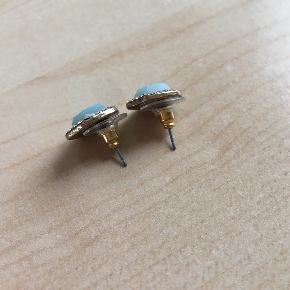  Moving Sale  Mint hexagon earrings - Picture 4 of 5