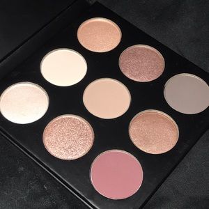 On The Go Eyeshadow Palette 💕MAKE AN OFFER💕