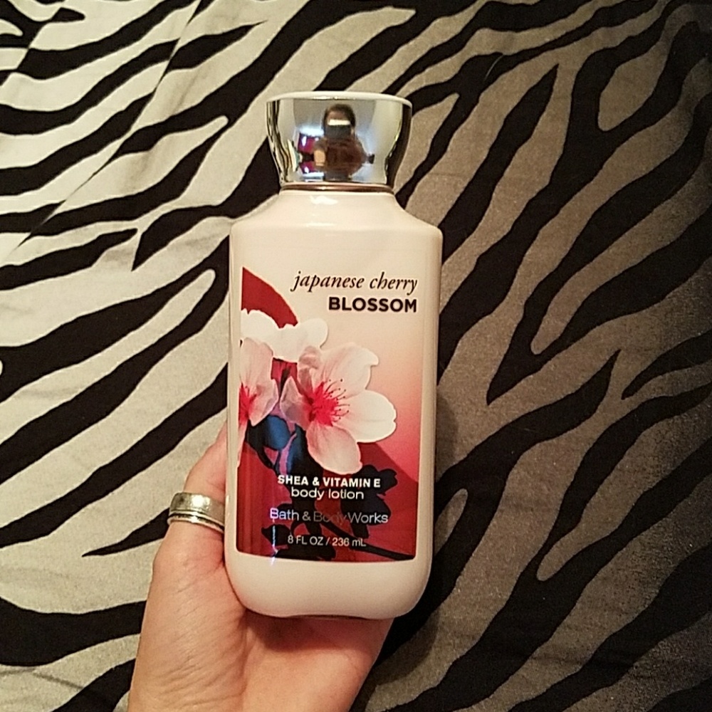 Shea & vitamin e body lotion