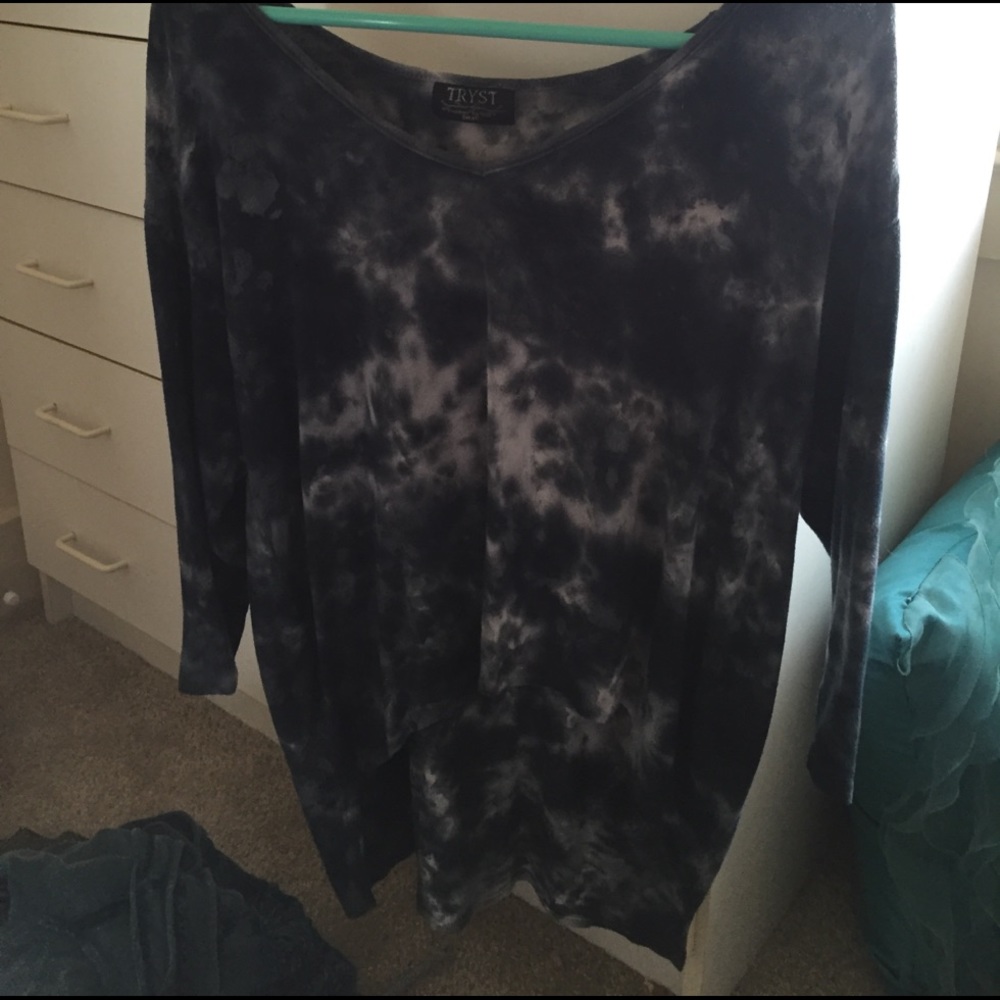3/4 tie dye shirt