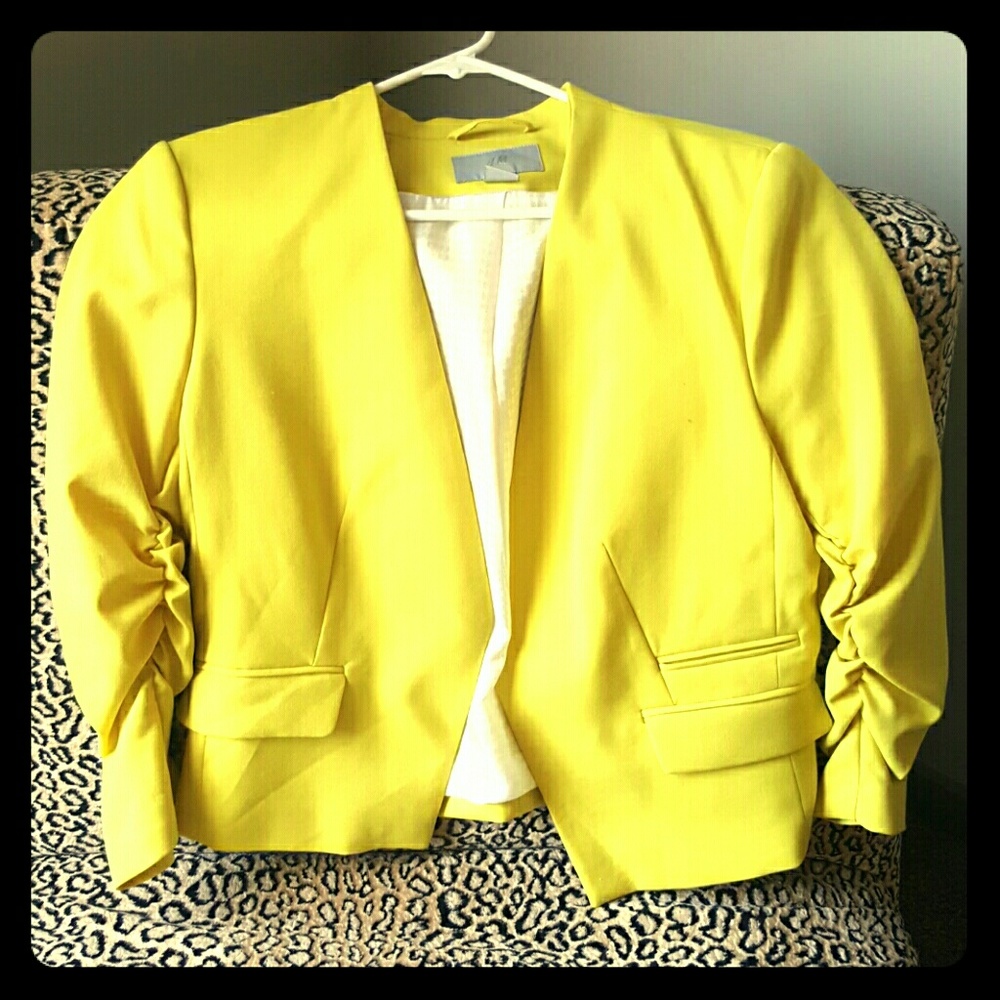 Yellow Quarter Sleeve Jacket