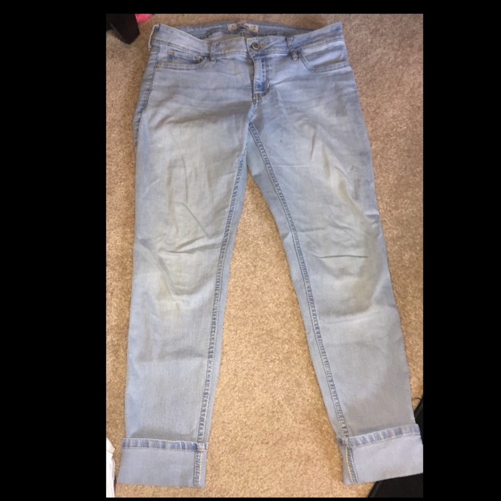 Hollister jeans