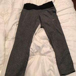 nike crop legging