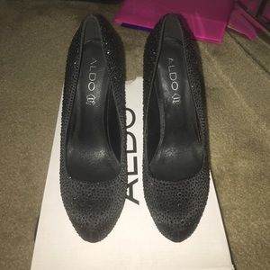 Black high heels, very comfortable.