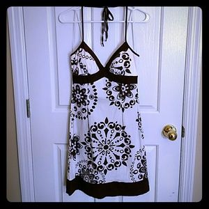 EUC City Studio White and Chocolate Sundress