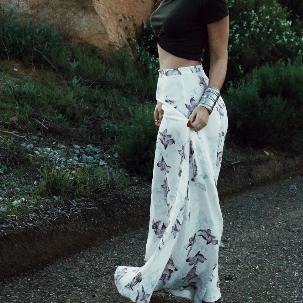 ❗️SALE❗️Gypse Floral Maxi Skirt