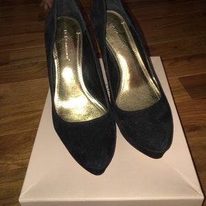 BCBG CArleen suede wedge shoes