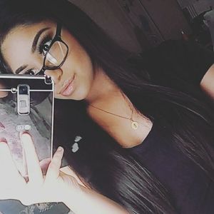 Meet your Posher, Fatima