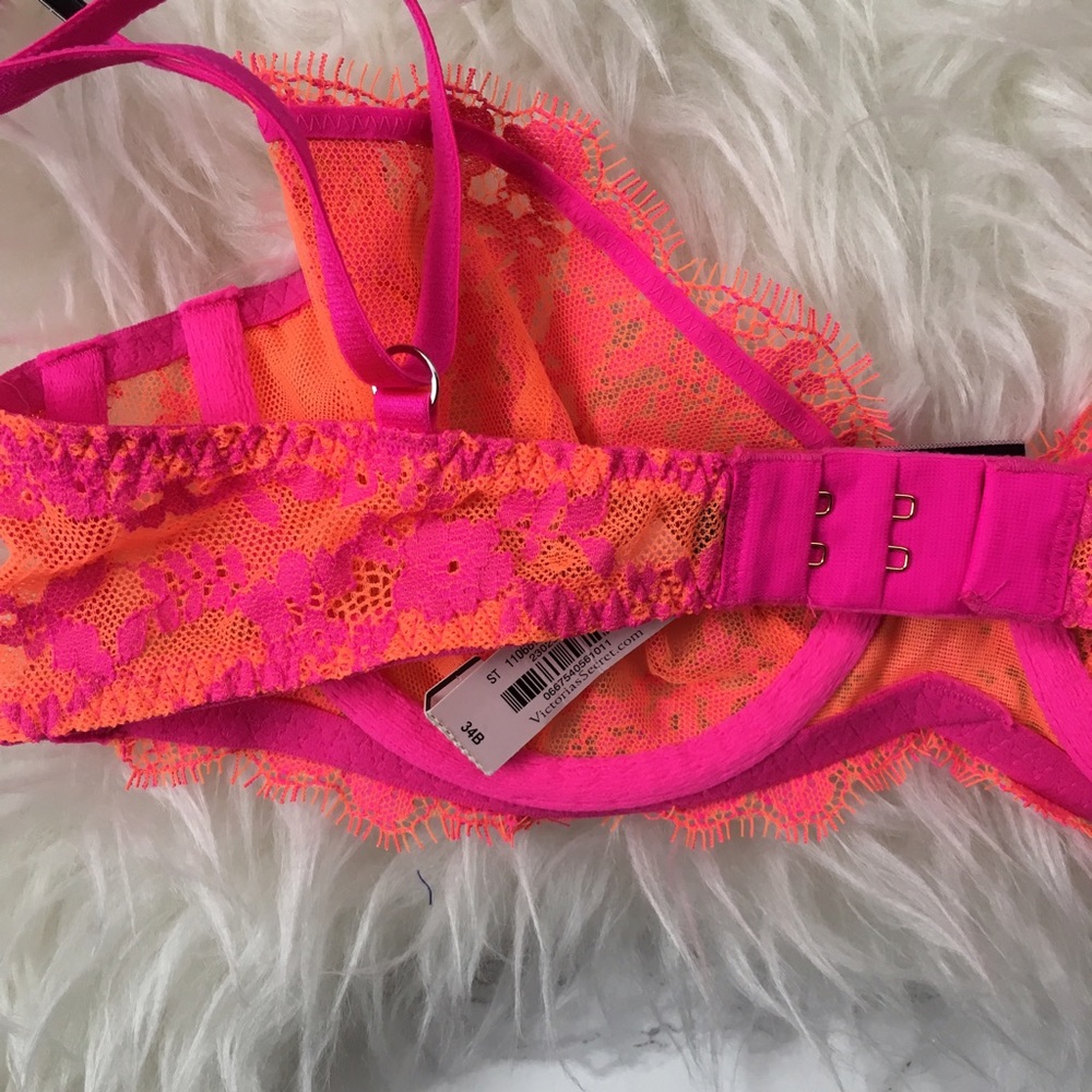 LAST ONE Victoria's Secret lace bralette NWT - Picture 3 of 4