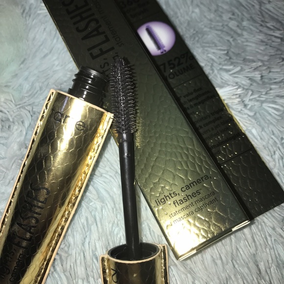tarte lights, camera, FLASHES mascara - black - Picture 4 of 5