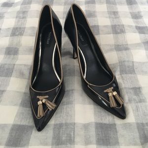 WHBM Black Pumps