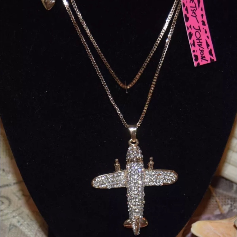 BETSEY JOHNSON STUNNING AIRPLANE NECKLACE