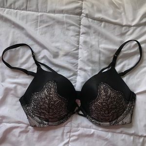 Strappy Victoria's Secret bombshell bra 34B