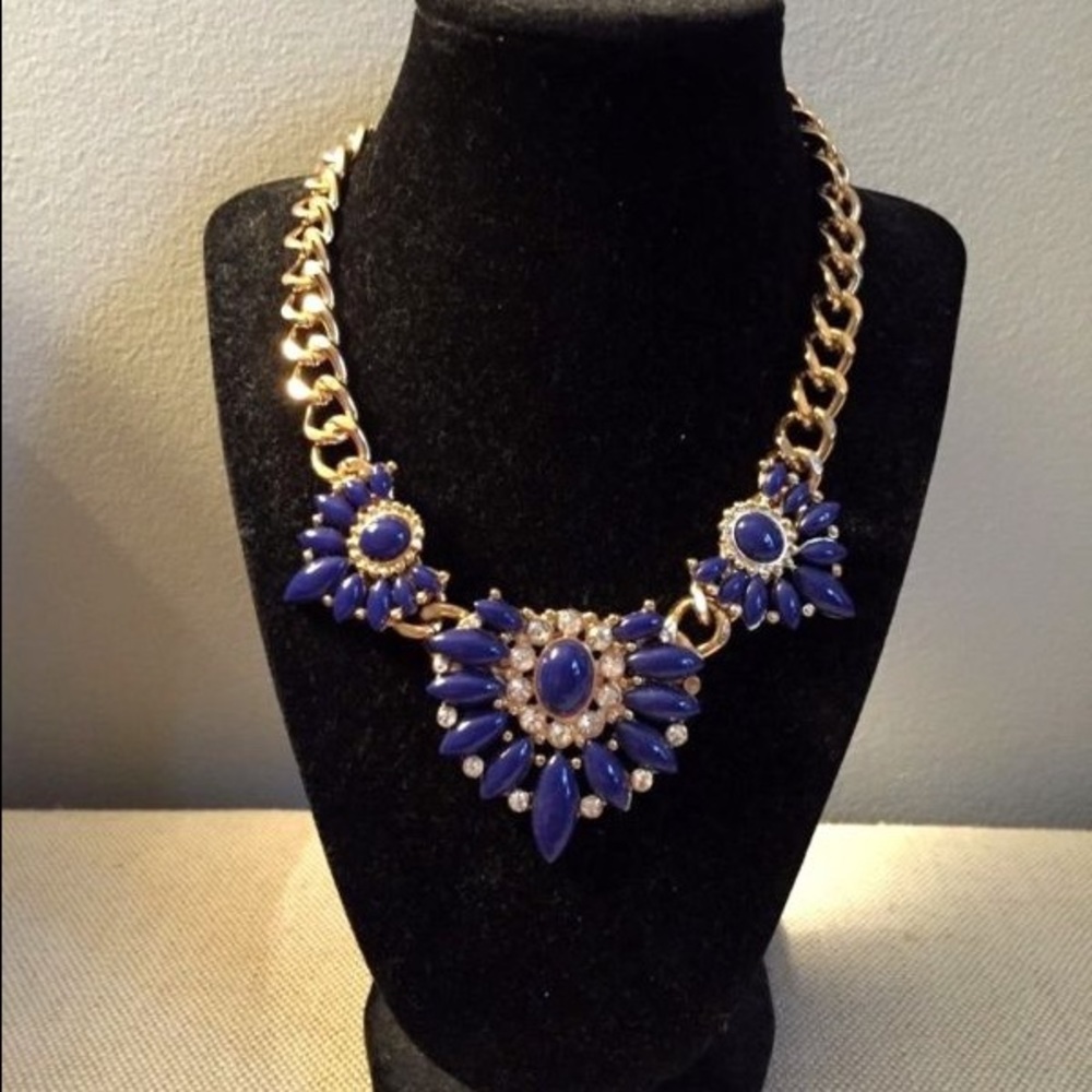Fashion gold and blue statement necklace
