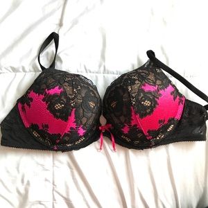 36A Victoria's Secret bombshell bra
