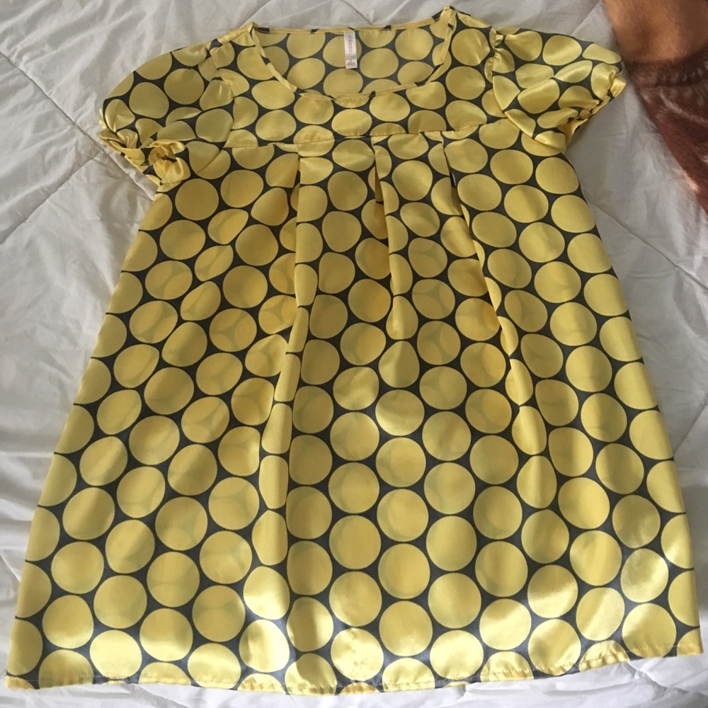 Women's S polka dot silky top