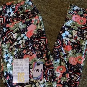 LuLaRoe leggings OS