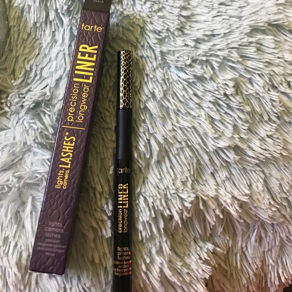 tarte lights, camera, lashes precision eyeliner - Picture 3 of 4